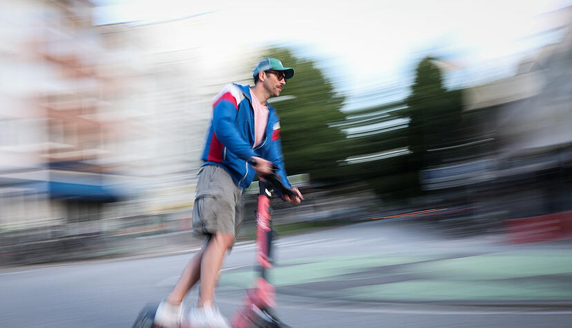 In den letzten Jahren sind die Unfall-Zahlen mit E-Scootern stark angestiegen.