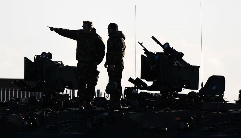 Spätestens 2030 sollen die Streitkräfte der EU-Staaten Fähigkeitslücken geschlossen haben. (Archivbild) Spätestens 2030 sollen die Streitkräfte der EU-Staaten Fähigkeitslücken geschlossen haben. (Archivbild)