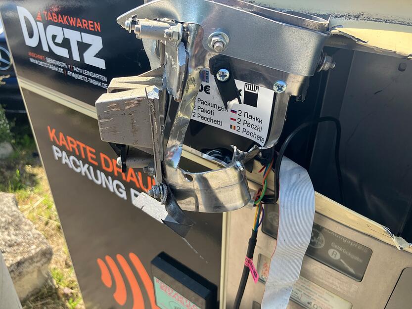 &Uuml;ber den Verbleib der beiden anderen Fl&uuml;chtigen ist der Polizei am Sonntagvormittag noch nichts bekannt.