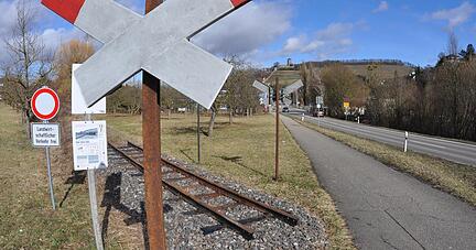 Dieses Schienenstück bei Beilstein erinnert an die historische Bottwartalbahn. Foto: Archiv/Maurhoff