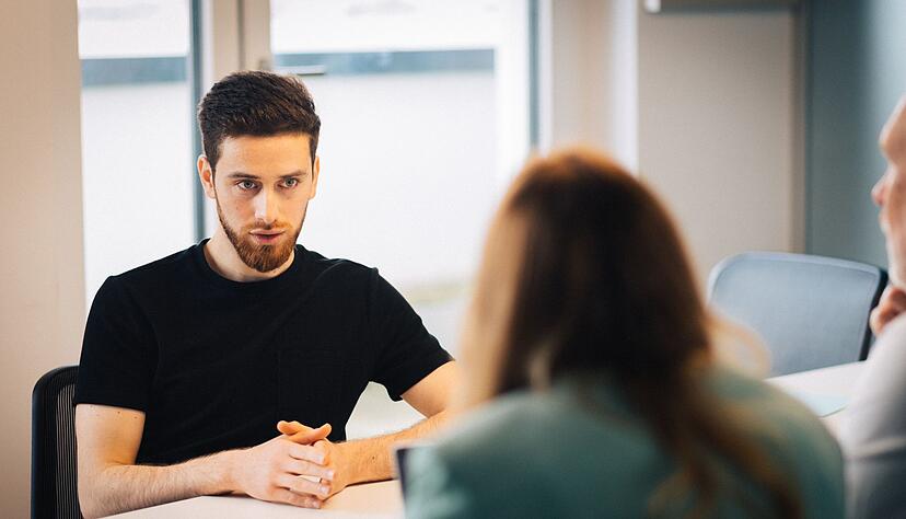 Angestellte können von einer «Dry Promotion» profitieren, sollten aber die eigenen Erwartungen und Bedürfnisse klar artikulieren. Angestellte können von einer «Dry Promotion» profitieren, sollten aber die eigenen Erwartungen und Bedürfnisse klar artikulieren.