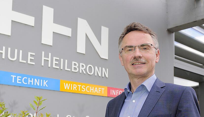 In Heilbronn arbeitet er, in Obersulm ist er zu Hause. Der Breitenauer See ist auch für ihn ein beliebter Ort: Professor Roland Alter.
Foto: Archiv/Mugler