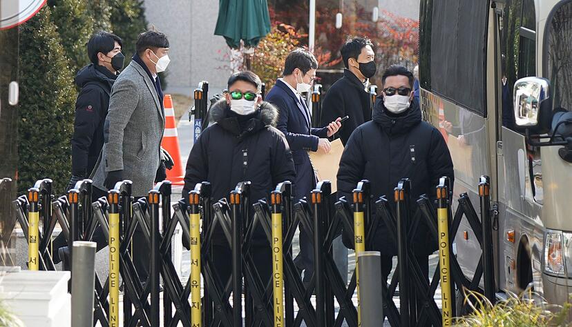 Der Sicherheitsdienst hatte die Ermittler nicht zum Präsidenten vorgelassen. Der Sicherheitsdienst hatte die Ermittler nicht zum Präsidenten vorgelassen.