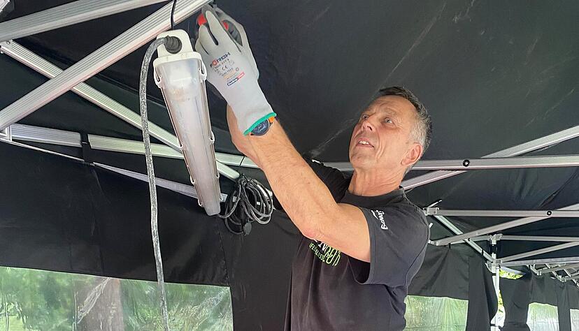 Seit 24 Jahren ist J&uuml;rgen Puscher bei der Kulturinitiative Blacksheep engagiert und f&uuml;r Licht und Ton zust&auml;ndig.