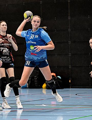 So schnell kann es gehen: F&uuml;r Finia Siegle geht es in den n&auml;chsten Wochen statt in der Regionalliga Baden-W&uuml;rttemberg in den Bundesliga-Playoffs zur Sache.