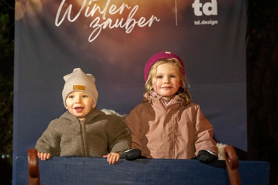Auch kleine G&auml;ste besuchen den Winterzauber am Trappensee in Heilbronn.