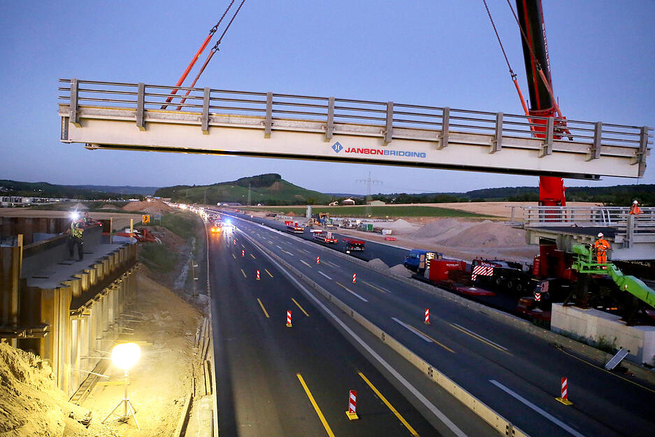 Ersatzbrücke über die Autobahn 6 bei Erlenbach
