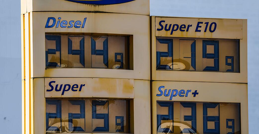 Die Spritpreise sind zuletzt in Deutschland schneller als im benachbarten EU-Ausland gestiegen. Die Spritpreise sind zuletzt in Deutschland schneller als im benachbarten EU-Ausland gestiegen.