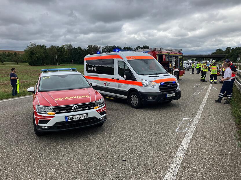 Die Autobahn ist in Richtung N&uuml;rnberg voll gesperrt.