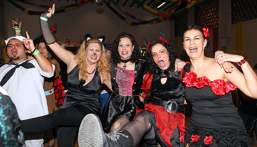 Beim Handballerfasching des TSB Horkheim geht regelmäßig die Post ab. Die Stimmung ist stets gut, Ärger gibt es hier so gut wie nie. Foto: Archiv/Veigel Beim Handballerfasching des TSB Horkheim geht regelmäßig die Post ab. Die Stimmung ist stets gut, Ärger gibt es hier so gut wie nie. Foto: Archiv/Veigel