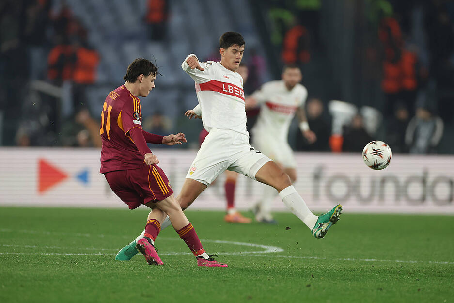 Chema Andres: Hatte die Aufgabe den verletzten Stiller zu vertreten. Dass gelang dem Spanier kaum. Note: 5 Chema Andres: Hatte die Aufgabe den verletzten Stiller zu vertreten. Dass gelang dem Spanier kaum. Note: 5