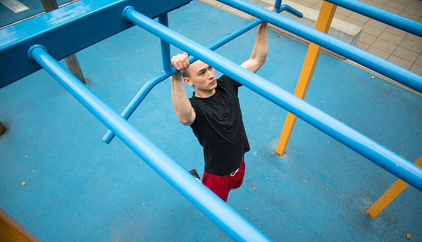 Das Maximum aus dem eigenen Körper rausholen: Darauf kommt es Biohackerinnen und Biohackern an. Das Maximum aus dem eigenen Körper rausholen: Darauf kommt es Biohackerinnen und Biohackern an.