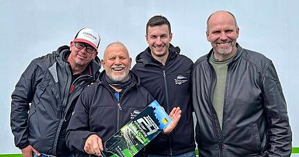 Freuten sich über den Klassensieg in der SP7 (von links): Christoph Ruhrmann, Reiner Neuffer, der Weinsberger Fabio Sacchi und Christian Knötschke.
Foto: privat