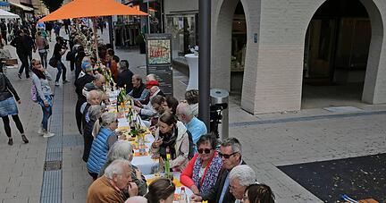 Zwischen Deutschordensmünster und Kilianskirche wird der lange Tisch stehen, der die christliche Idee des gemeinsamen Mahls versinnbildlicht. Gleichzeitig werden hier aktuelle Themen diskutiert.
Foto: privat