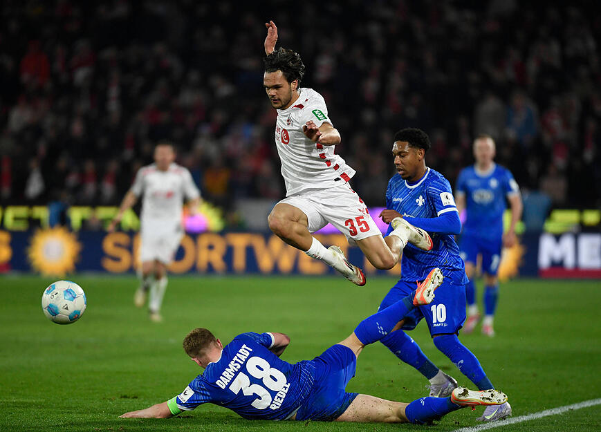 Finkgräfe ist 21 Jahre alt und wurde bereits im Winter mit dem VfB Stuttgart in Verbindung gebracht.