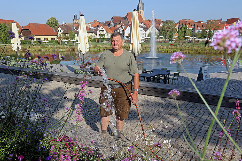 Wasserverbrauch und Beregnung auf der Gartenschau Eppingen. Hans Deiß von Henning-Wagner Gartenbau