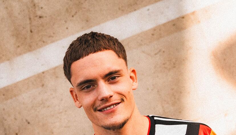 Spielmacher im neuen Trikot: Florian Wirtz.