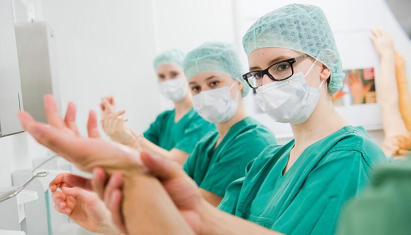 Medizinertest als Chance: Ein gutes Ergebnis kann die Chancen auf einen Studienplatz deutlich verbessern. Medizinertest als Chance: Ein gutes Ergebnis kann die Chancen auf einen Studienplatz deutlich verbessern.