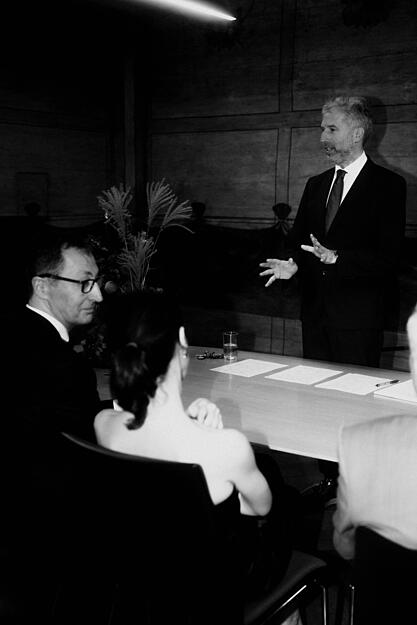 Standesbeamter war Oberb&uuml;rgermeister Boris Palmer (parteilos), der einer Sprecherin zufolge ein langj&auml;hriger Freund der Familie ist.