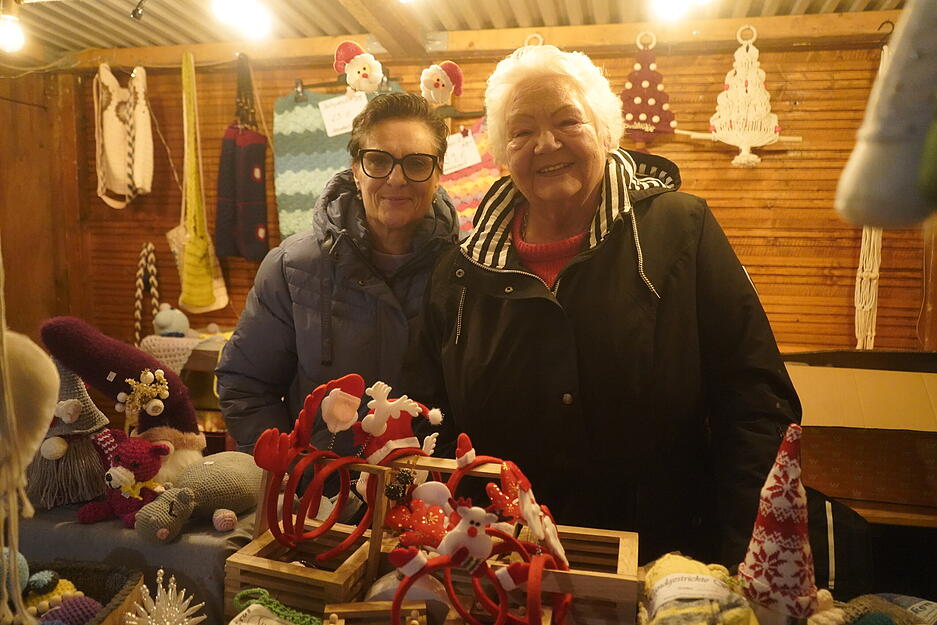 Handgemachte Geschenkideen und regionale Spezialitäten zur Weihnachtszeit. Handgemachte Geschenkideen und regionale Spezialitäten zur Weihnachtszeit.