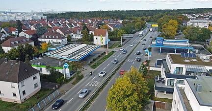 Die Bundesstraße bei Neckarsulm soll nach Willen des Bundes auf vier Spuren ausgebaut werden. Das Vorhaben ist in der Stadt umstritten.
Foto: Ralf Seidel