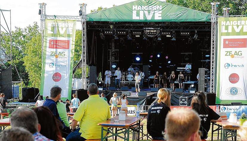100 Künstler, 30 Stunden Live-Musik: Bis Montagabend dauert das von der Kreissparkasse präsentierte Haigern-Festival zugunsten der Kinderfreizeiten.Foto: Thomas Braun