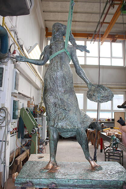 Heilbronner Käthchen-Statue bekommt neue Füße