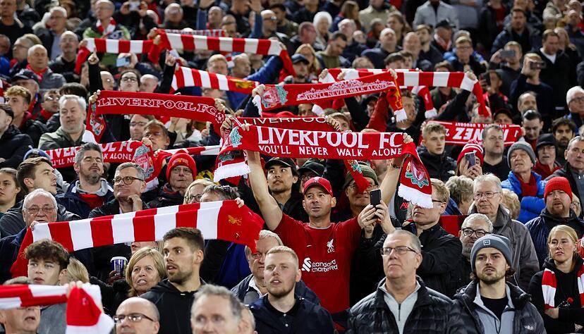 Trotz des Widerstands seiner Fans wird der FC Liverpool vor dem Spiel gegen den FC Brentford die englische Nationalhymne spielen.