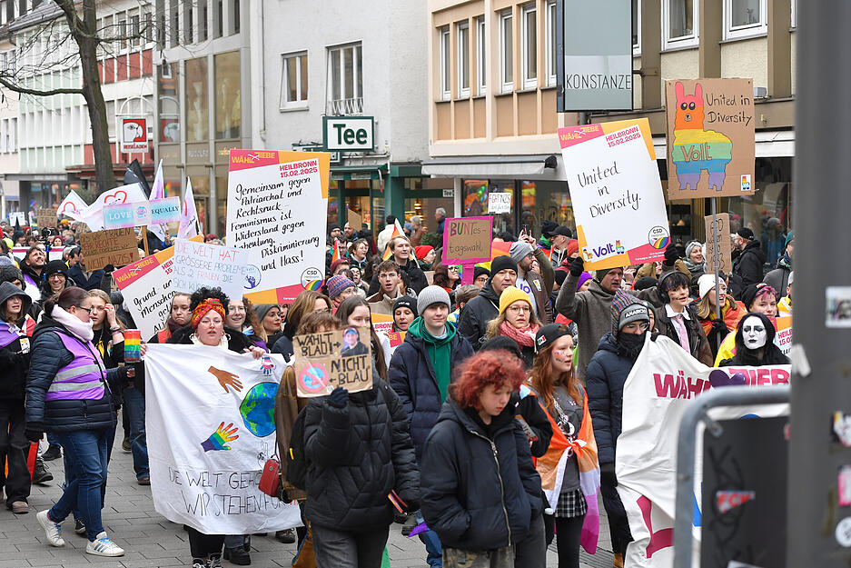 Die Veranstalter hatten im Vorfeld mit 500 bis 600 Teilnehmern gerechnet. Die Veranstalter hatten im Vorfeld mit 500 bis 600 Teilnehmern gerechnet.