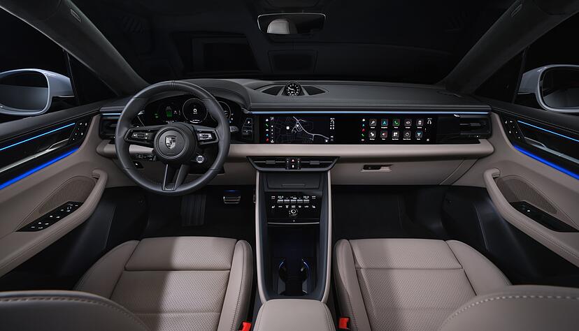 Der Macan erhält ein fast vollständig digitales Cockpit. Gegen Aufpreis gibt es auch einen Bildschirm für den Beifahrer.