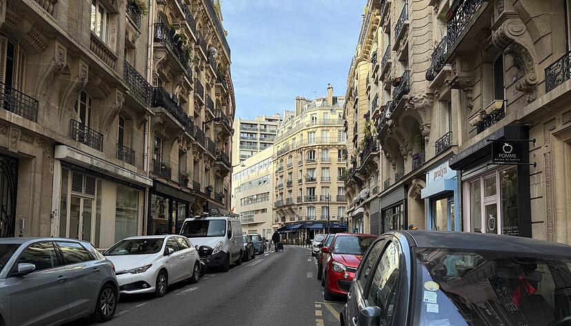 500 weitere Straßen sollen in Paris autofrei werden. (Archivbild) 500 weitere Straßen sollen in Paris autofrei werden. (Archivbild)