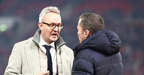 VfB-Boss Alexander Wehrle war vor Ort beim Deventer-Eklat und sagt, er habe so etwas noch nie erlebt. VfB-Boss Alexander Wehrle war vor Ort beim Deventer-Eklat und sagt, er habe so etwas noch nie erlebt.