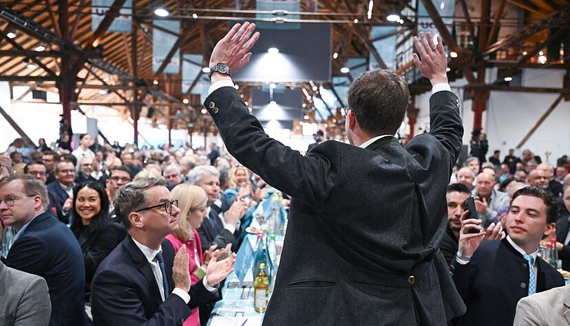 CDU-Chef Manuel Hagel dringt auf mehr K&uuml;nstliche Intelligenz bei der &Uuml;berwachung &ouml;ffentlicher Pl&auml;tze.