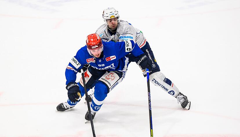 Eishockey-Angreifer Zach Senyshyn (l) verl&auml;sst die Schwenninger Wild Wings.