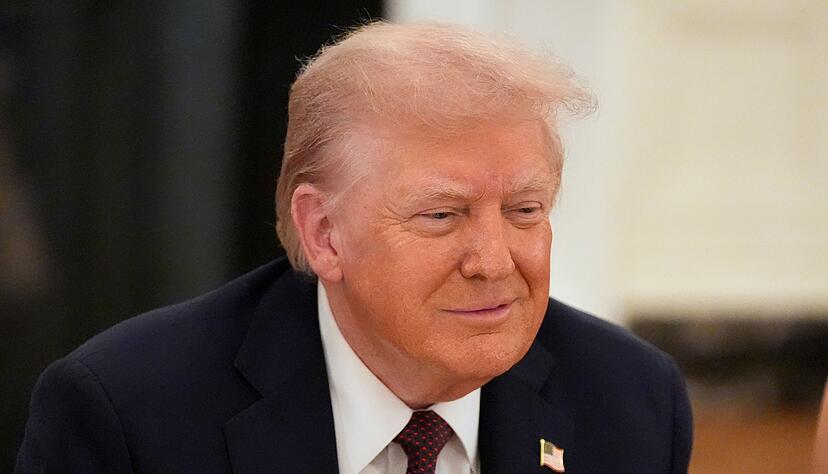 Donald Trump sieht in der Milliardenstrafe gegen Google vor allem eine Attacke auf ein US-Unternehmen. (Archivbild) Donald Trump sieht in der Milliardenstrafe gegen Google vor allem eine Attacke auf ein US-Unternehmen. (Archivbild)