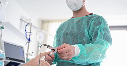 Auch im Bereich Pflege gibt es einen Fachkr&auml;ftemangel.