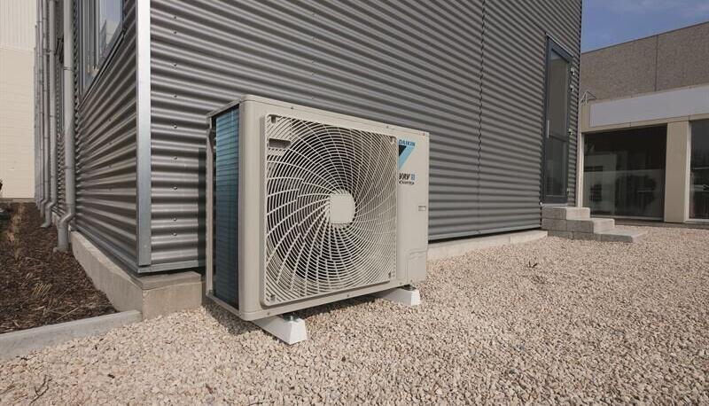 Daikin hat in Güglingen voll auf die Produktion von Wärmepumpen gesetzt. Weil die Nachfrage eingebrochen ist, stehen nun harte Einschnitte für die Belegschaft an.