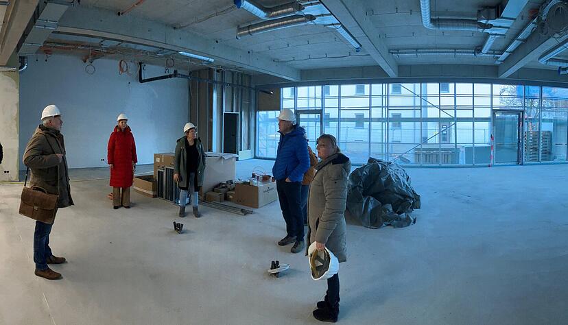 Die neue Mensa der Hermann-Greiner-Realschule soll hell und großzügig werden. Die neue Mensa der Hermann-Greiner-Realschule soll hell und großzügig werden.