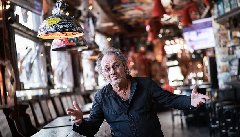 Mit der Kneipe «Zwick» hat sich Hugo Egon Balder einst einen Traum erfüllt - er ist Teilhaber. Mit der Kneipe «Zwick» hat sich Hugo Egon Balder einst einen Traum erfüllt - er ist Teilhaber.