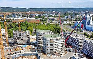 Die Baustelle Wohngebiet Hochgelegen zwischen Klinikum am Gesundbrunnen und Möbelmeile kommt gut voran. Die Stadtsiedlung baut hier 516 Wohnungen. Die Hälfte ist geförderter Wohnbau.
Foto: Archiv/Seidel Die Baustelle Wohngebiet Hochgelegen zwischen Klinikum am Gesundbrunnen und Möbelmeile kommt gut voran. Die Stadtsiedlung baut hier 516 Wohnungen. Die Hälfte ist geförderter Wohnbau.
Foto: Archiv/Seidel