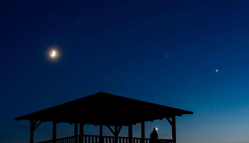 Planeten wie Jupiter und Venus lassen sich zeitweise blicken. (Illustration) Planeten wie Jupiter und Venus lassen sich zeitweise blicken. (Illustration)