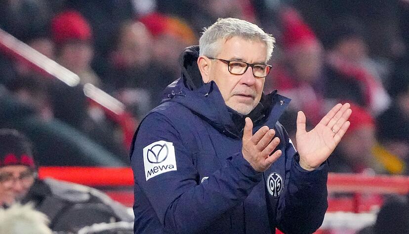 Urs Fischer ist mit dem FSV Mainz 05 im Kellerduell gegen den 1. FC Heidenheim gefordert.