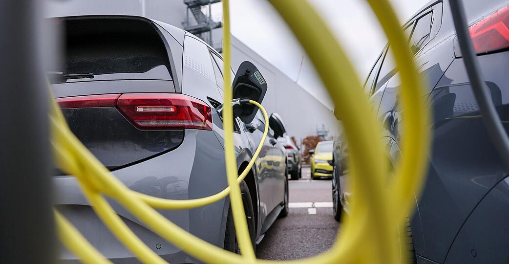 Sicherheit hat ihren Preis: Zertifizierte Ladekabel von Markenherstellern bieten deutlich h&ouml;here Sicherheit als No-Name-Produkte aus Fernost.