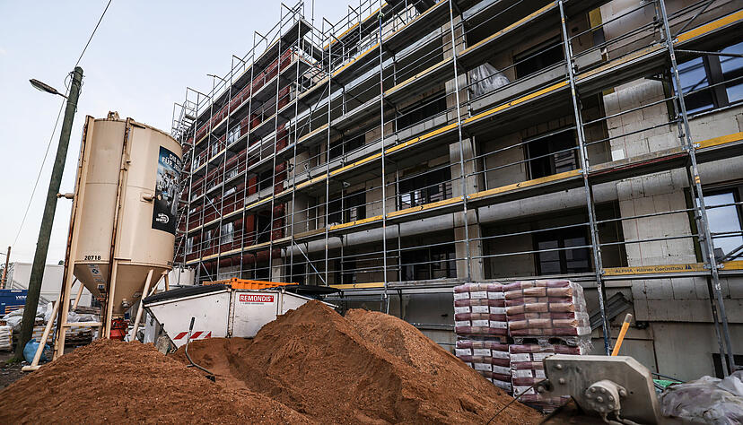 Bei der Vorstellung des neuen Heilbronner Mietspiegels wurden Forderungen der Stadträte nach mehr Anstrengungen im Wohnungsbau deutlich. Bei der Vorstellung des neuen Heilbronner Mietspiegels wurden Forderungen der Stadträte nach mehr Anstrengungen im Wohnungsbau deutlich.
