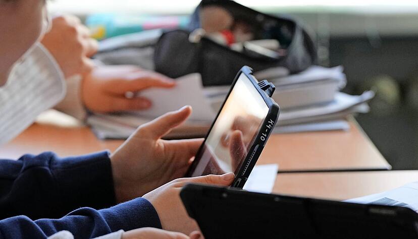 Tablets f&uuml;r alle: In den n&auml;chsten Monaten werden Tausende Ger&auml;te an Kinder in Heilbronner Schulen verteilt.