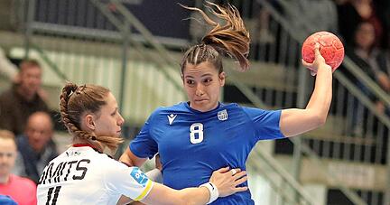 Agni Zygoura (oben) und Vasiliki Gkatziou (unten, rechts) sollen die Sport-Union mit ihren sportlichen Fähigkeiten und ihrem Temperament weiterbringen.
Foto: IMAGO