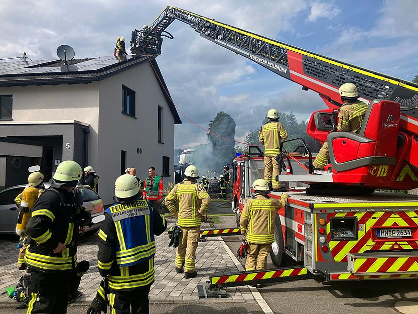 Bei einem Brand in Untergruppenbach entstand hoher Schaden.