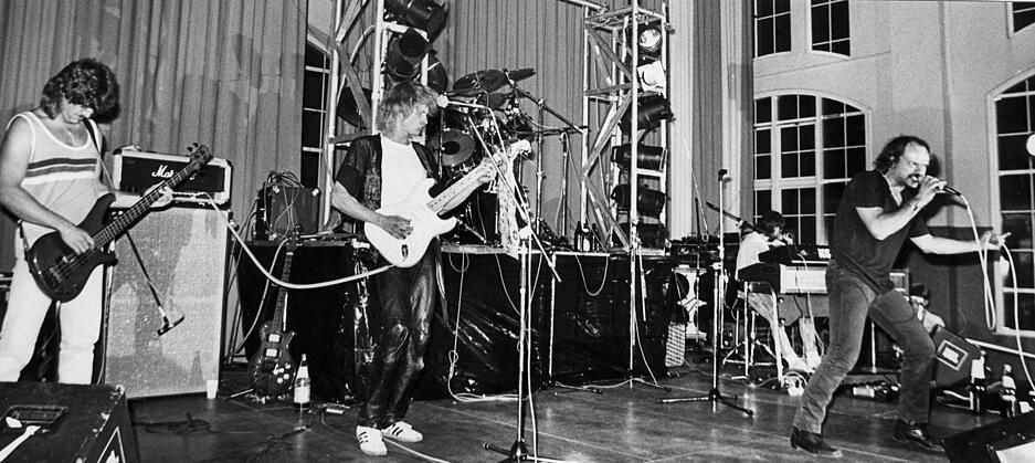 September 1988: Hardrocknacht im Olgazentrum. September 1988: Hardrocknacht im Olgazentrum.