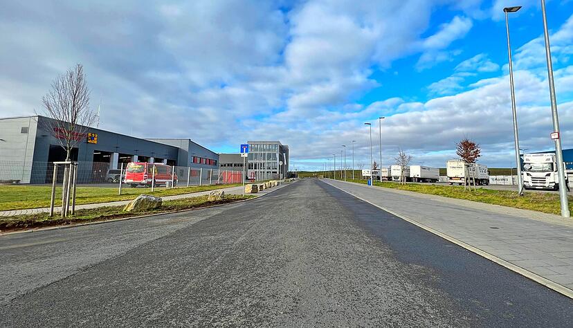 Das Gewerbegebiet Buchäcker ist aus wirtschaftlicher Sicht eine Erfolgsgeschichte, jetzt soll es erweitert werden. Das Gewerbegebiet Buchäcker ist aus wirtschaftlicher Sicht eine Erfolgsgeschichte, jetzt soll es erweitert werden.