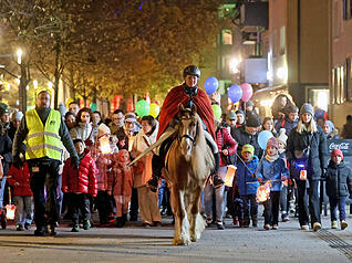 Unter dem Motto „Ross und Reiter“ ziehen Groß und Klein durch Heilbronn. Unter dem Motto „Ross und Reiter“ ziehen Groß und Klein durch Heilbronn.